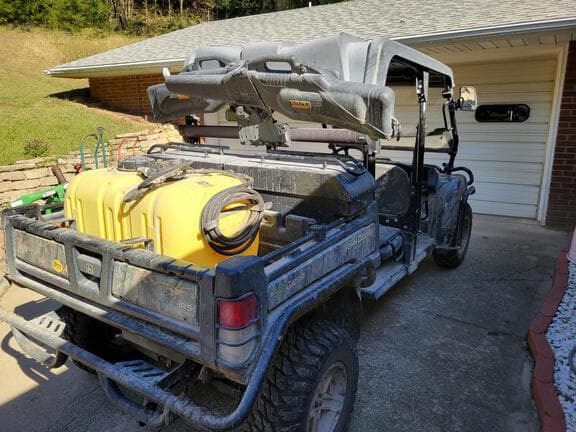 Image of John Deere Gator XUV 825i S4 equipment image 4