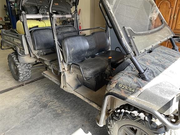 Image of John Deere Gator XUV 825i S4 equipment image 1