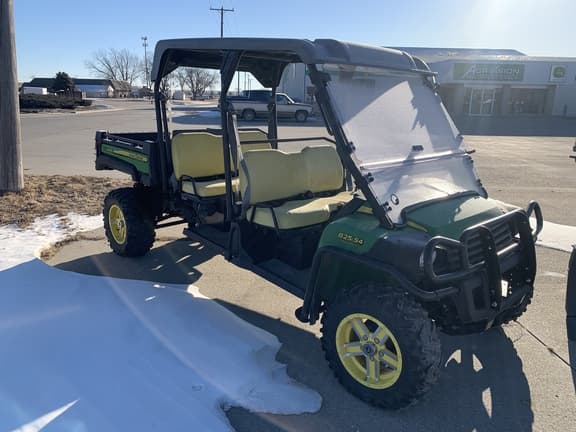 Image of John Deere Gator XUV 825i equipment image 1