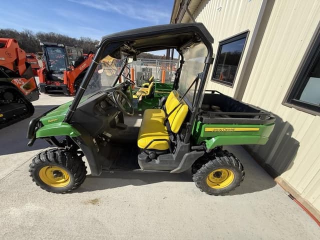 Image of John Deere XUV 550 equipment image 2