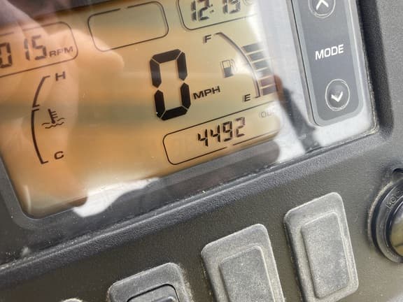 Image of John Deere Gator XUV 825i S4 equipment image 4