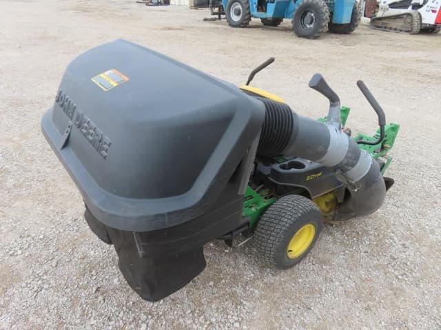 Image of John Deere Z235 equipment image 4
