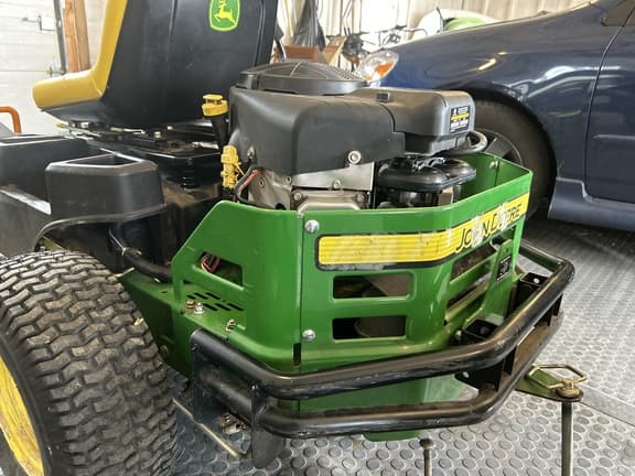 Image of John Deere Z235 equipment image 4