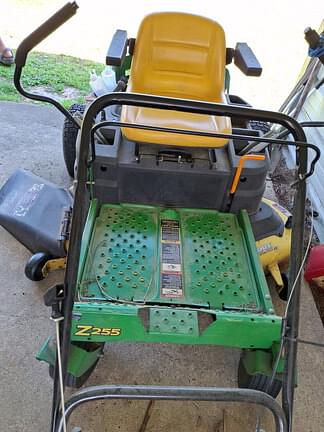 Image of John Deere Z255 Image 1