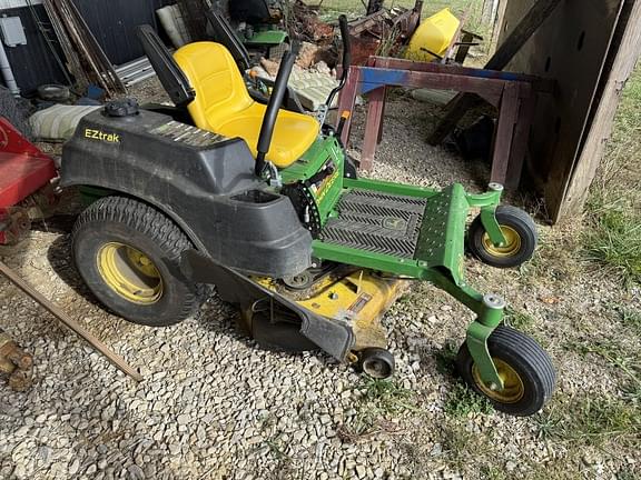 Image of John Deere Z425 equipment image 1