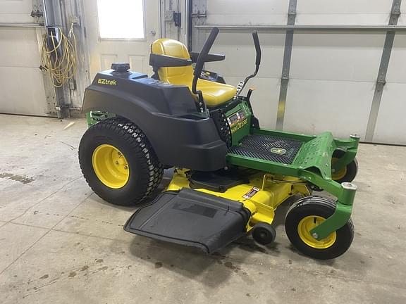 Image of John Deere Z425 equipment image 1