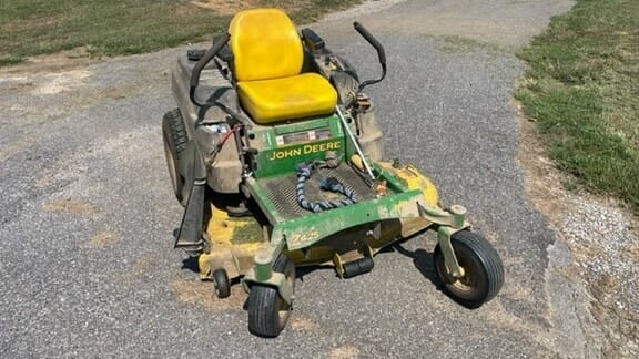 Main image John Deere Z425