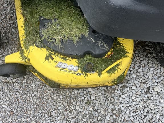 Image of John Deere Z425 equipment image 4