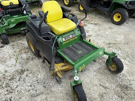 Image of John Deere Z445 equipment image 2