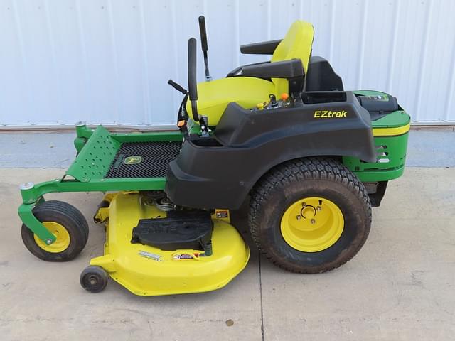 Image of John Deere Z445 equipment image 4