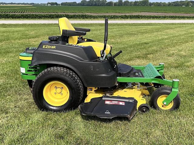 Image of John Deere Z445 equipment image 2