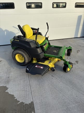 2013 John Deere Z445 Equipment Image0