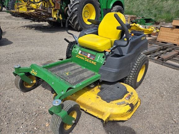 2013 John Deere Z445 Equipment Image0