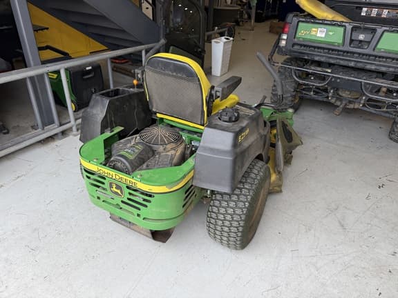Image of John Deere Z445 equipment image 3
