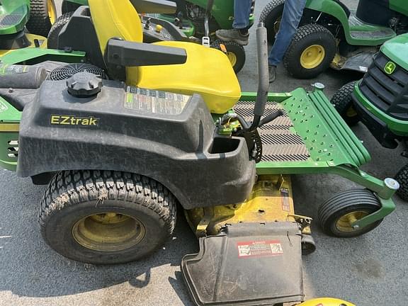 Image of John Deere Z445 equipment image 1