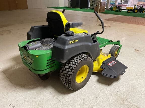Image of John Deere Z445 equipment image 4