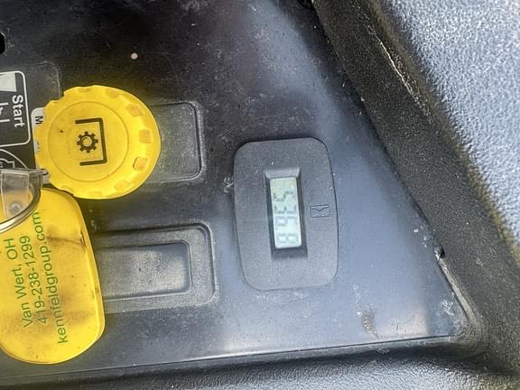 Image of John Deere Z655 equipment image 4