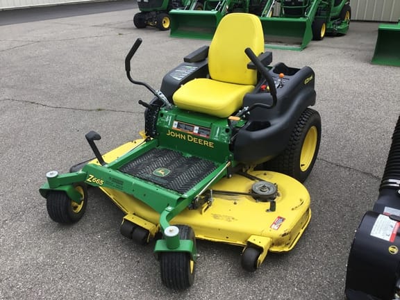 2013 John Deere Z665 Equipment Image0