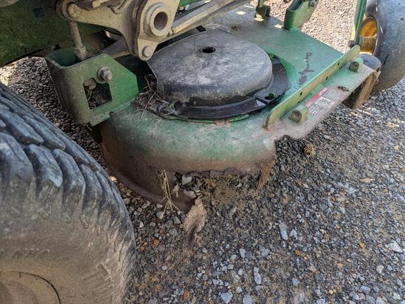 Image of John Deere Z915B equipment image 2