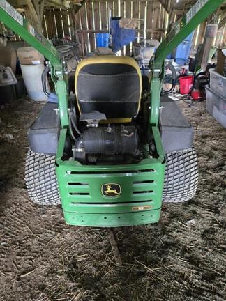 Image of John Deere Z915B equipment image 3