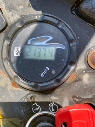 Image of John Deere Z915B equipment image 4