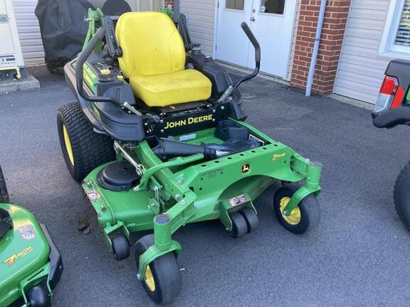 Image of John Deere Z915B equipment image 1