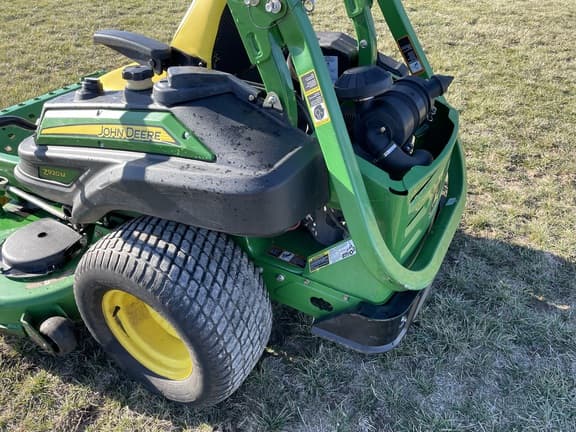 Image of John Deere Z920M equipment image 1