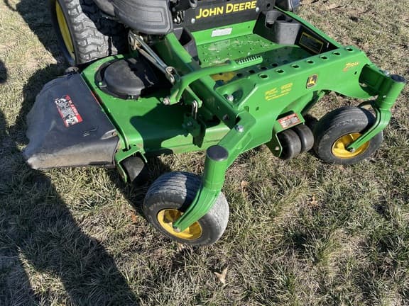Image of John Deere Z920M equipment image 4