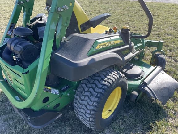 Image of John Deere Z920M equipment image 2