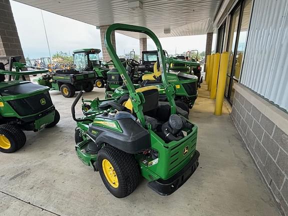 Image of John Deere Z920M equipment image 1