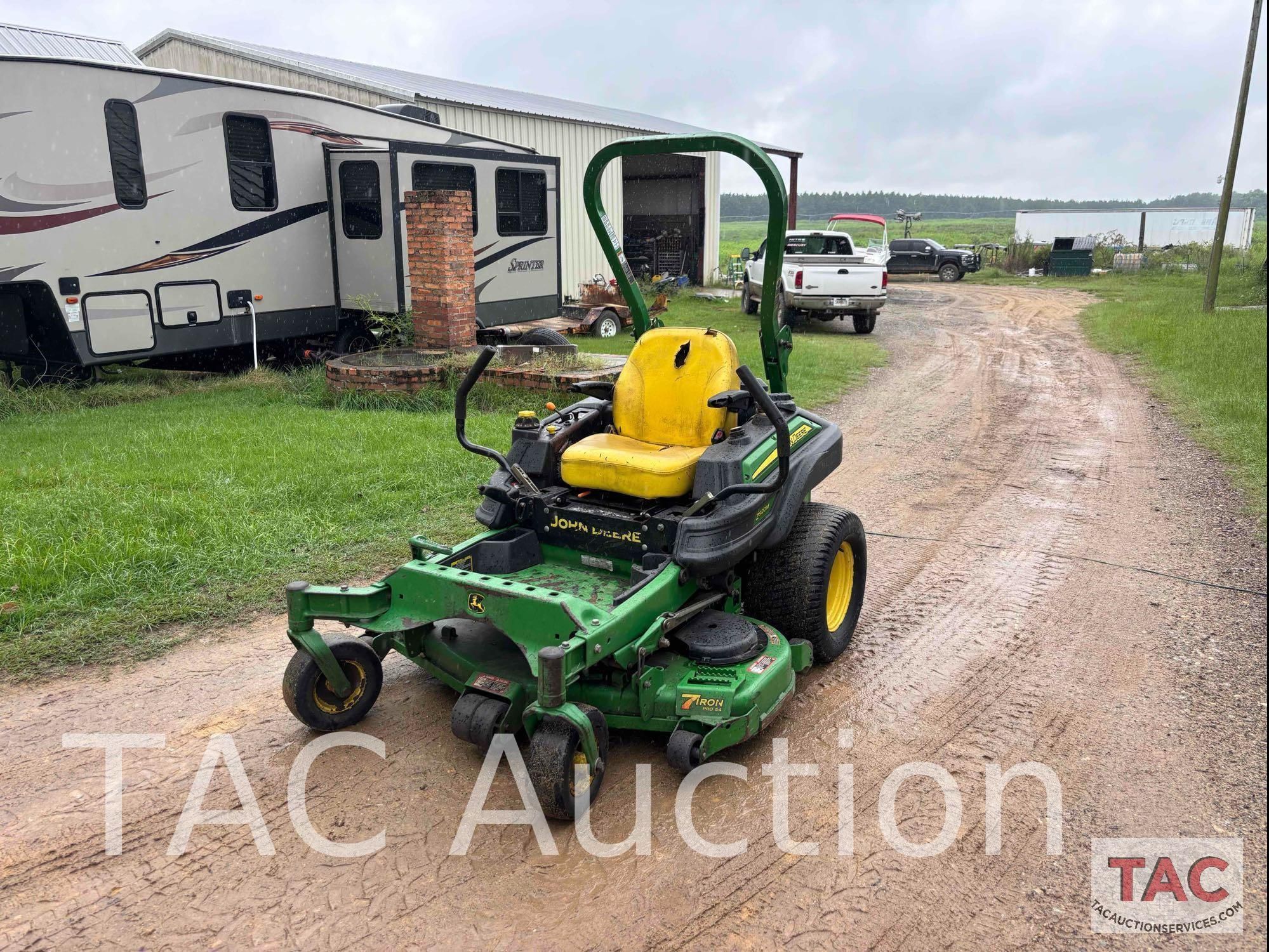2013 John Deere Z920M Equipment Image0