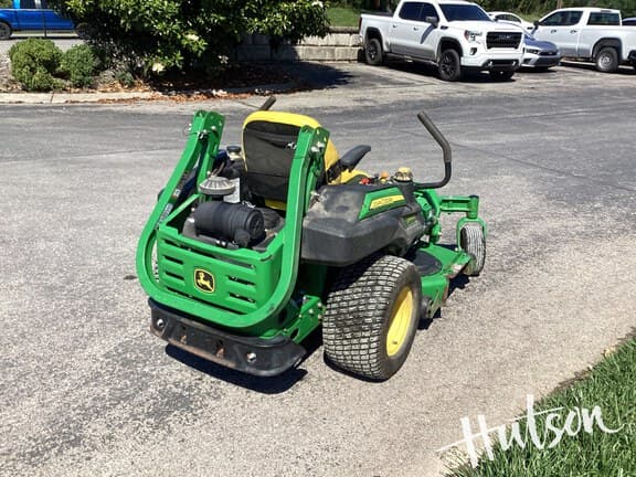 Image of John Deere Z920M equipment image 1