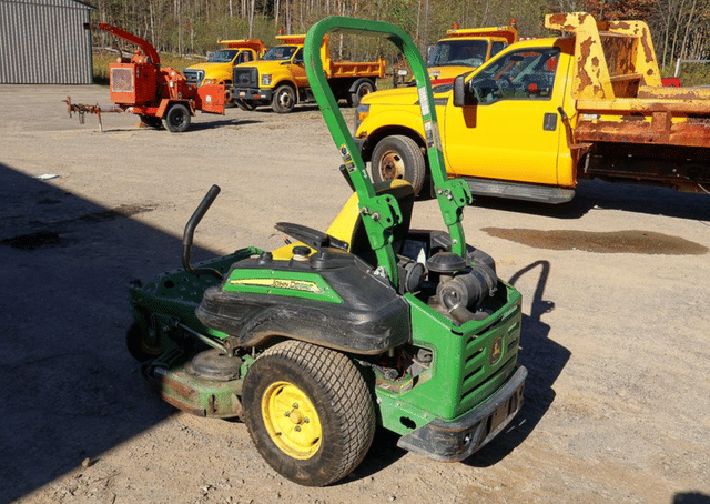 Image of John Deere Z920M equipment image 2