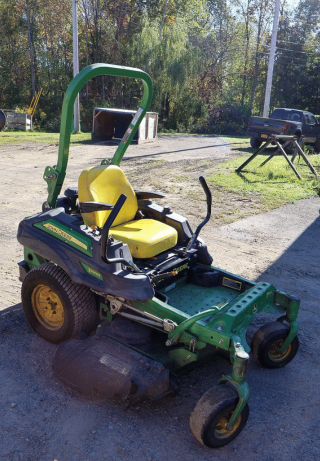 Image of John Deere Z920M equipment image 4
