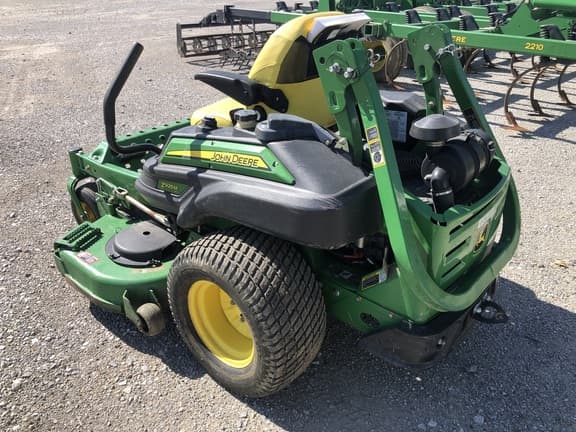 Image of John Deere Z925M equipment image 4
