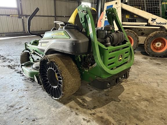 Image of John Deere Z925M equipment image 3