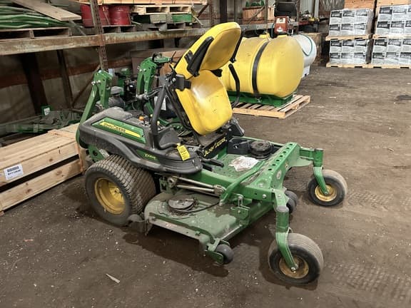 Image of John Deere Z925M equipment image 2