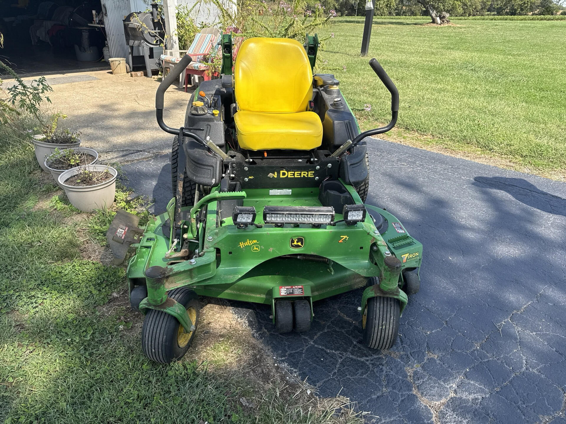2013 John Deere Z930M Equipment Image0