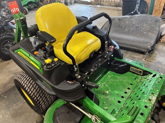 2013 John Deere Z930M Equipment Image0