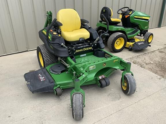 Image of John Deere Z930M equipment image 1