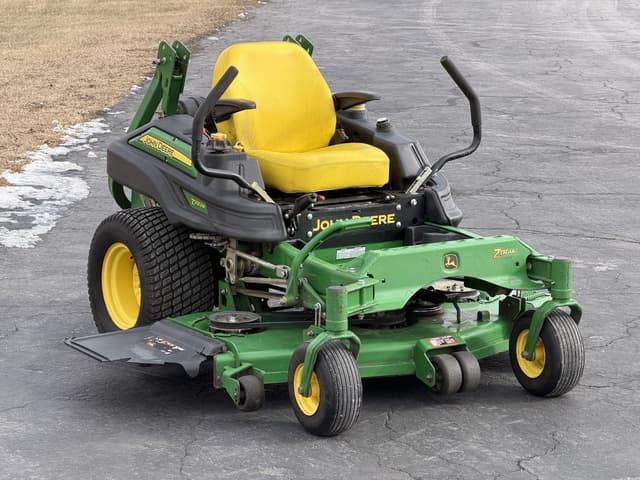 Image of John Deere Z930M equipment image 1
