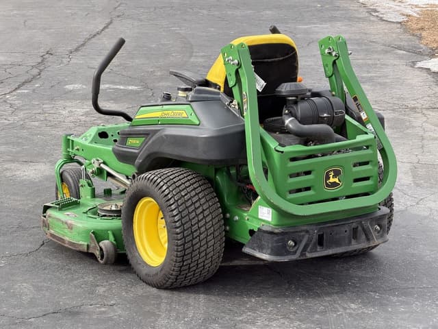 Image of John Deere Z930M equipment image 4