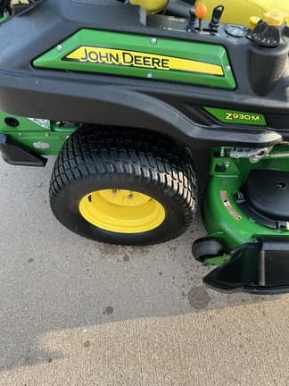 Image of John Deere Z930M equipment image 4