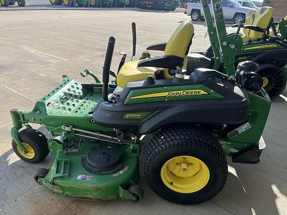 Image of John Deere Z930M equipment image 3