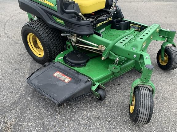 Image of John Deere Z930M equipment image 3