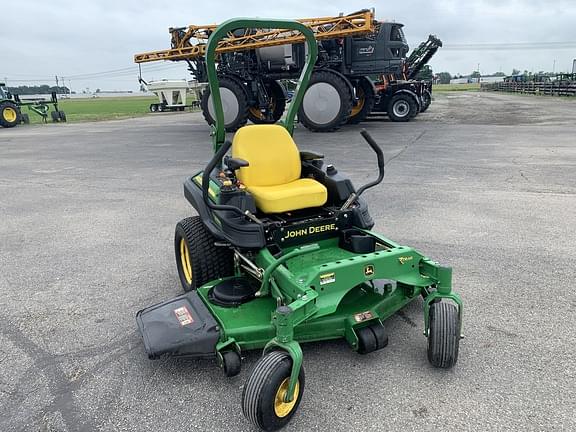 Image of John Deere Z930M equipment image 1