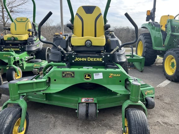 2013 John Deere Z930M Equipment Image0