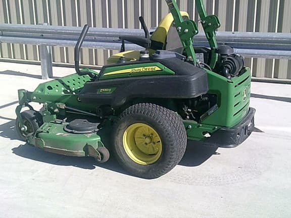 Image of John Deere Z930M equipment image 4