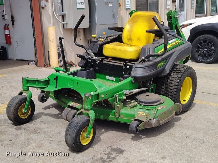 2013 John Deere Z930M Equipment Image0
