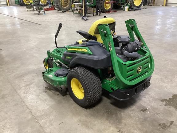 Image of John Deere Z930R equipment image 1